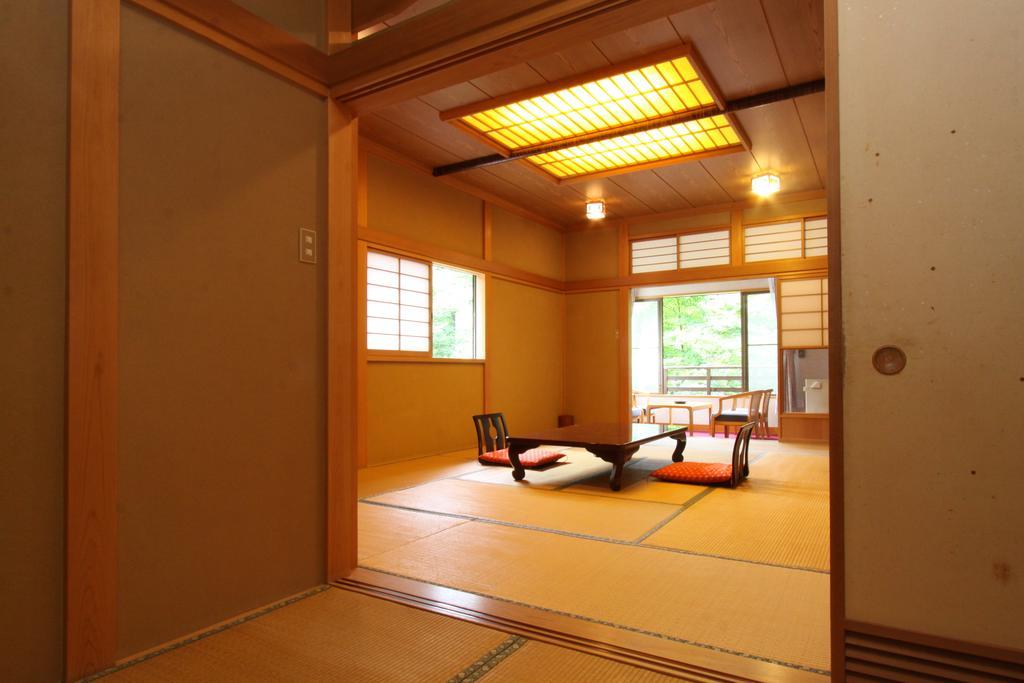 柴原温泉 手打ちそばの宿　柳屋 秩父市 エクステリア 写真